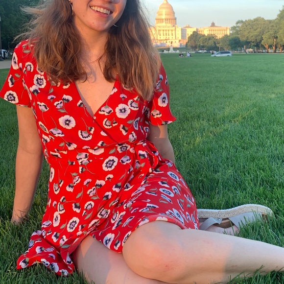 J. Crew Red Poppy Floral Wrap Dress Size: 4 - Picture 4 of 4